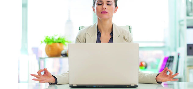 Entspannt am Schreibtisch: Fitness-Tipps fürs Büro